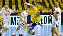 Piłkarze ręczni Łomży Vive Kielce pokonali we wtorek Elverum i odnieśli ósme zwycięstwo w rozgrywkach Ligi Mistrzów (fot.  PAP / Piotr Polak)