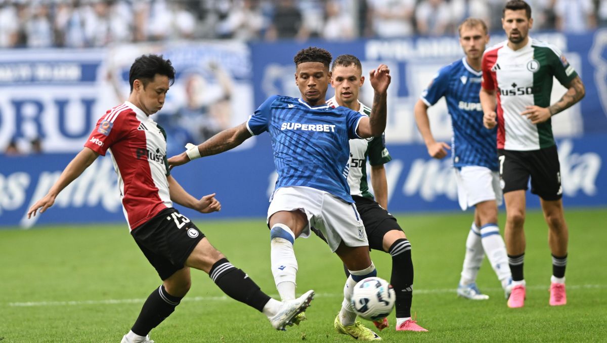 Niels Frederiksen zapewnia, że do klubu wkrótce dołączą nowi zawodnicy (fot. Jakub Kaczmarczyk/PAP)