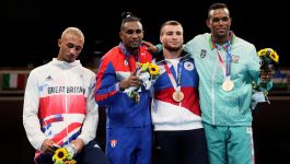 Benjamin Whittaker (z lewej). Obok Arlen Lopez - złoty medalista (fot. Getty) Benjamin Whittaker (z lewej). Obok Arlen Lopez - złoty medalista (fot. Getty)