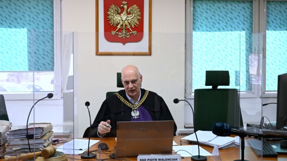 Renta i prawie 600 tys. zł dla mężczyzny, który w wypadku na dworcu PKP w Świdwinie stracił nogę