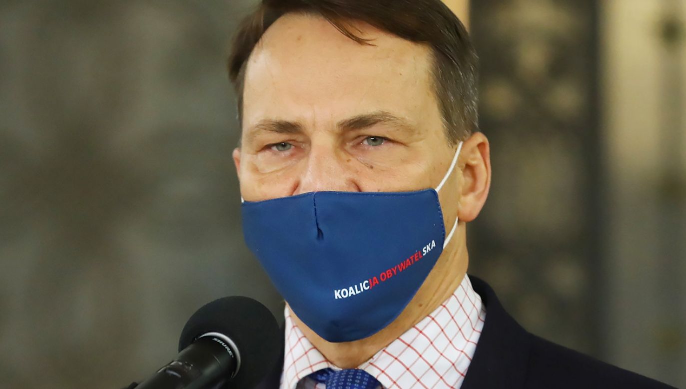 Koronawirus Radoslaw Sikorski Pyta O Szczepionki Dlaczego Wielka Brytania Zatwierdzila A Polska Nie Szef Kprm Michal Dworczyk Wyjasnia Tvp Info Zelixa mukri ha ritwittato #senyaşarailesineadalet. koronawirus radoslaw sikorski pyta o