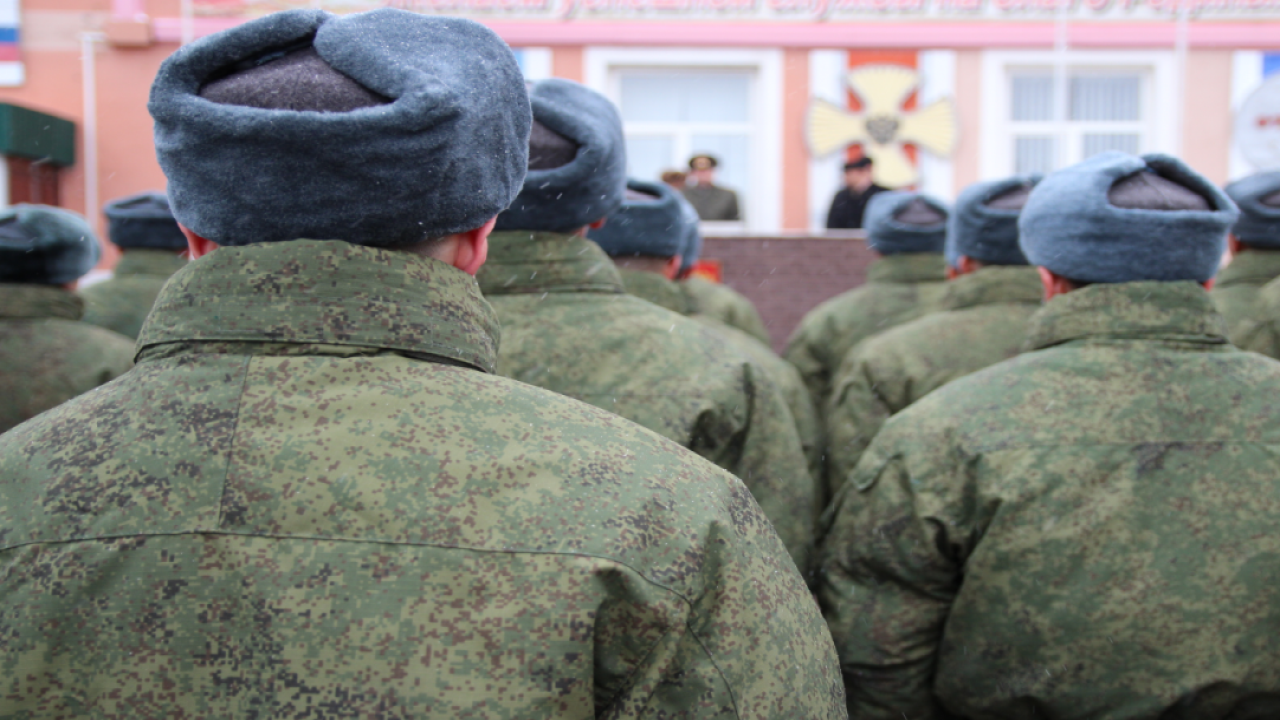 Rosyjska armia przegrupowuje się na wschodzie Ukrainy (zdj. ilustracyjne, fot. Shutterstock) 