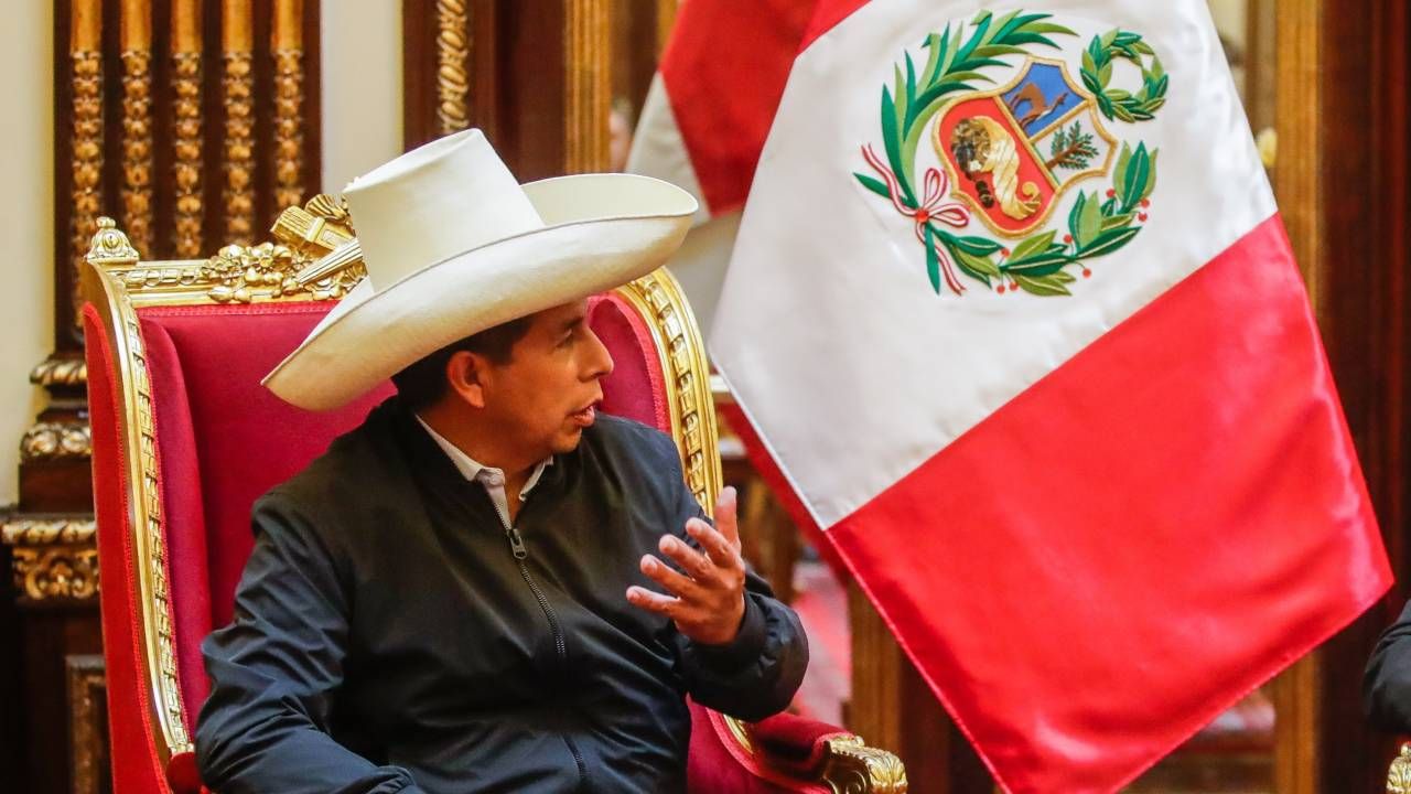 Pedro Castillo objął urząd prezydenta Peru pod koniec lipca (fot. PAP/EPA/PRESIDENCIA PERU)