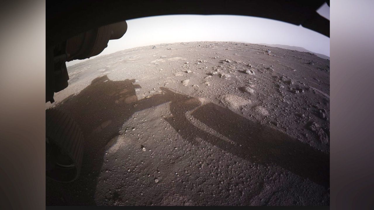 „Tyle do odkrycia. Nie mogę się doczekać, kiedy wyruszę w drogę” (fot.TT/ NASA's Perseverance Mars Rover) „Tyle do odkrycia. Nie mogę się doczekać, kiedy wyruszę w drogę” (fot.TT/ NASA's Perseverance Mars Rover)