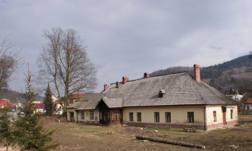 Starost’s Manor before renovation. Photo: UMiGU Muszyna