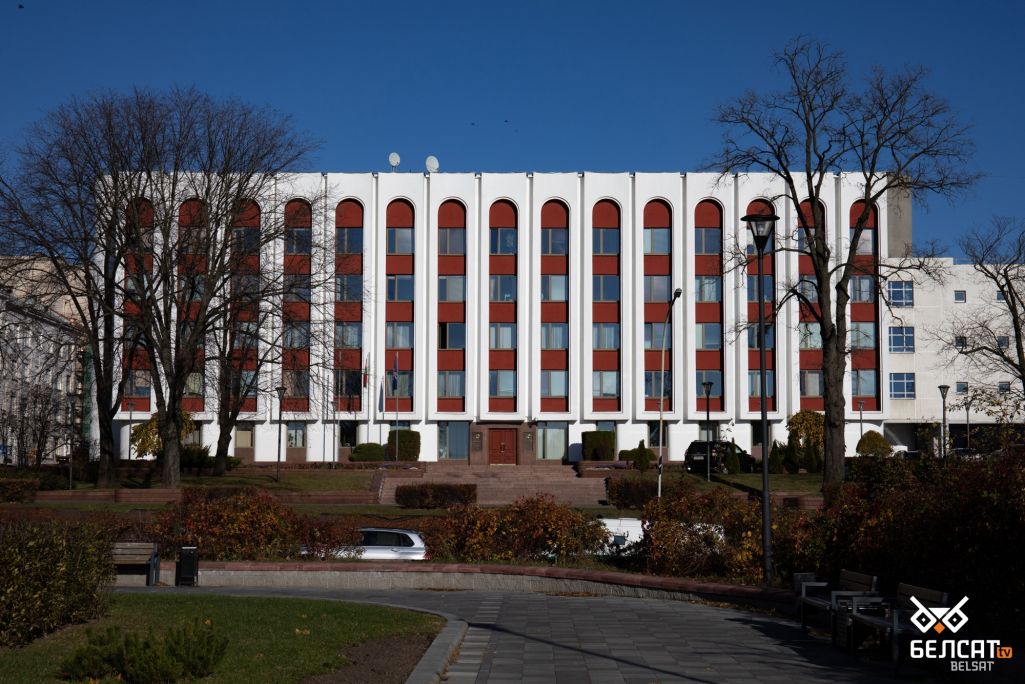 Здание Министерства иностранных дел в Минске (Фота: Белсат)